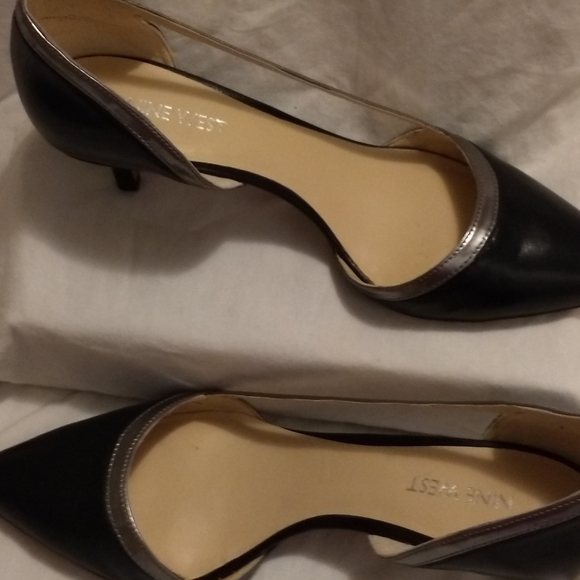 Nine Low Heels Pumps Size 8M Black - Picture 4 of 6